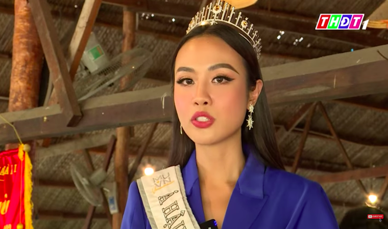 Á hậu Thủy Tiên quảng bá du lịch Đồng Tháp