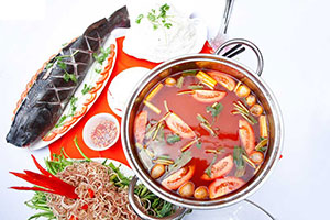 Lẫu chua cá lăng