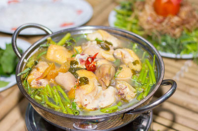 Lẩu gà nồi