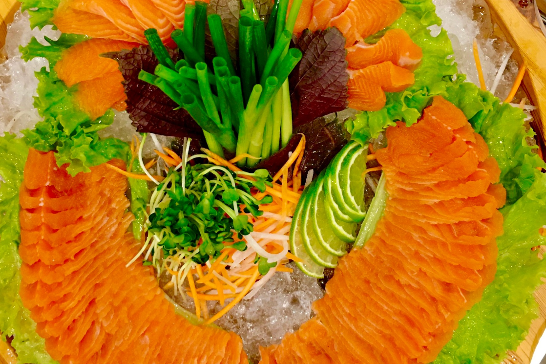 Trứng gà non cháy tỏi